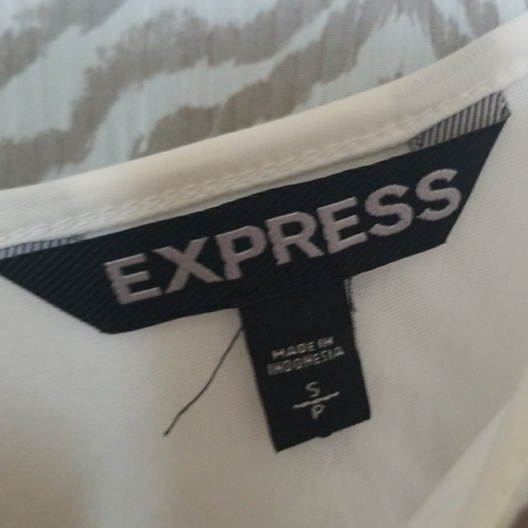 Express Mobwife cream animal print layer top size small - Picture 3 of 6